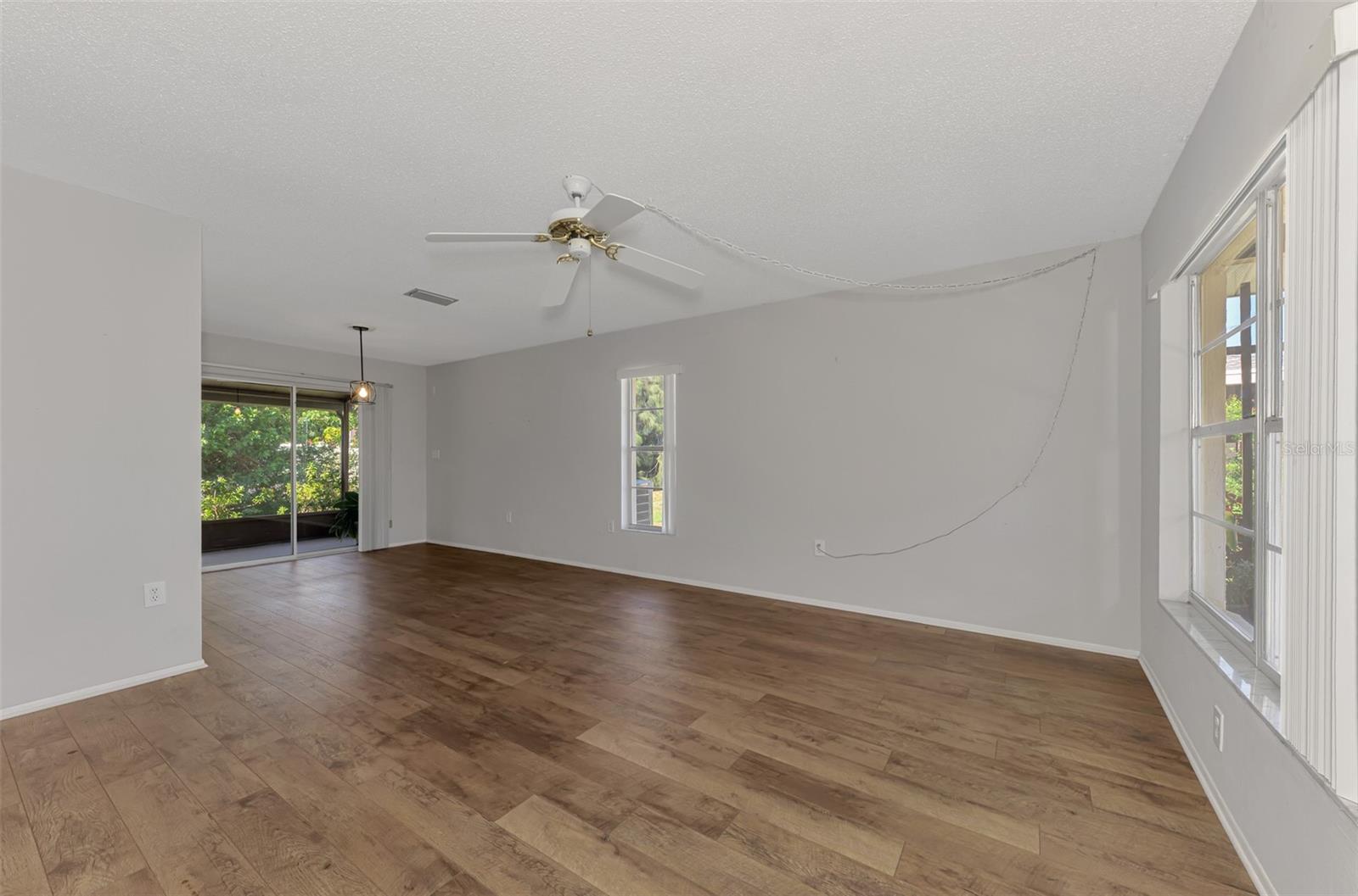 RAMBLEWOOD ACRES - Residential
