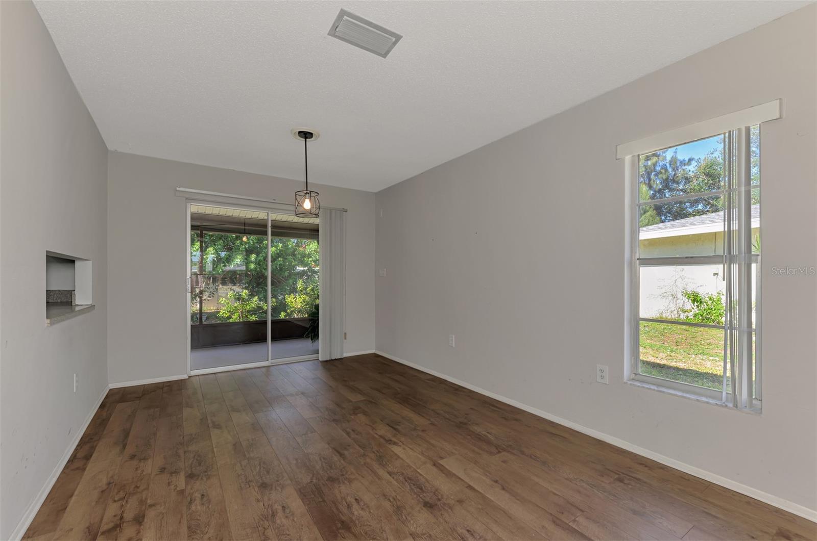 RAMBLEWOOD ACRES - Residential