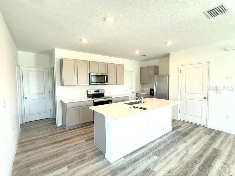 MIRADA - Residential Lease