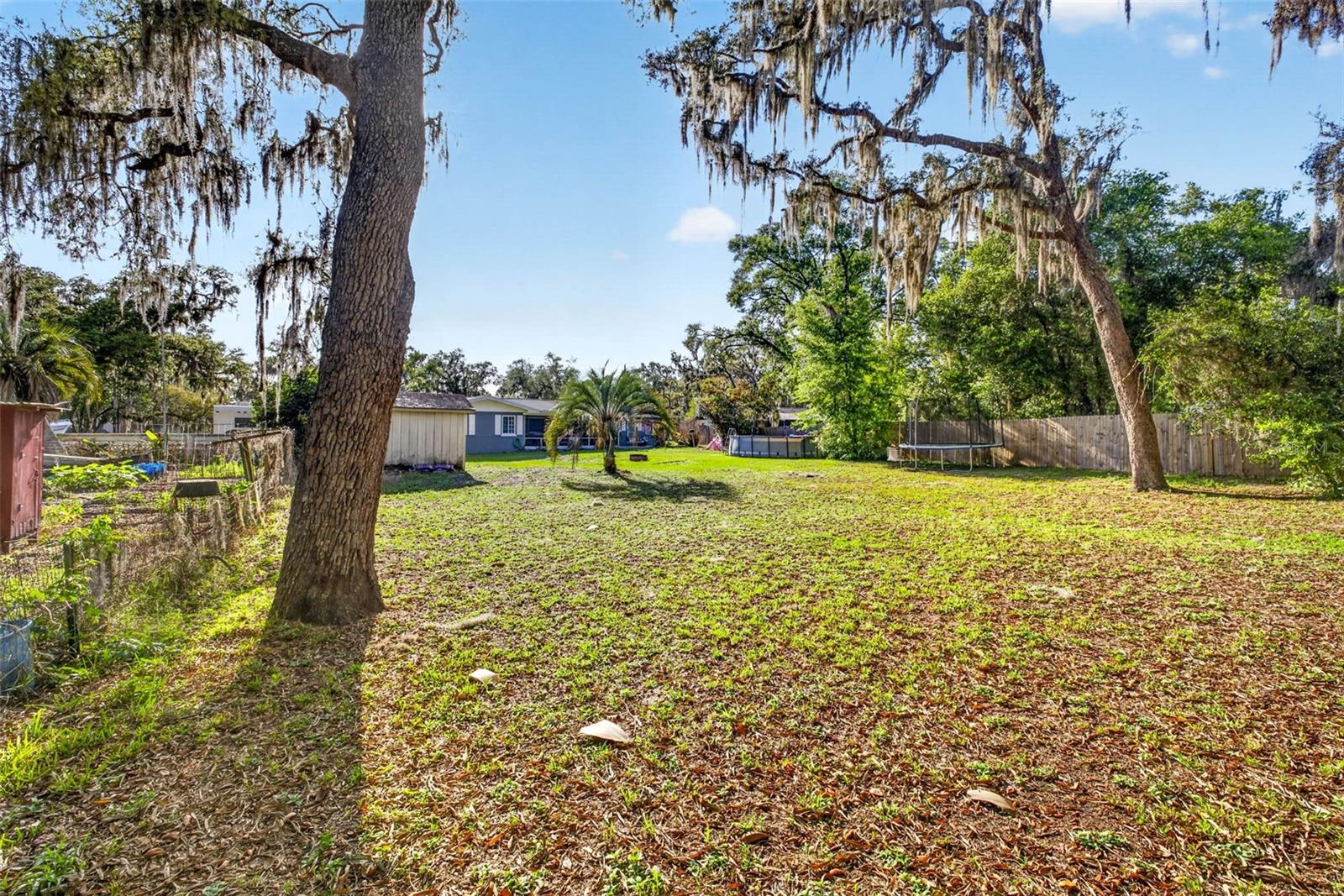 LAKEWOOD UNIT 1 - Residential