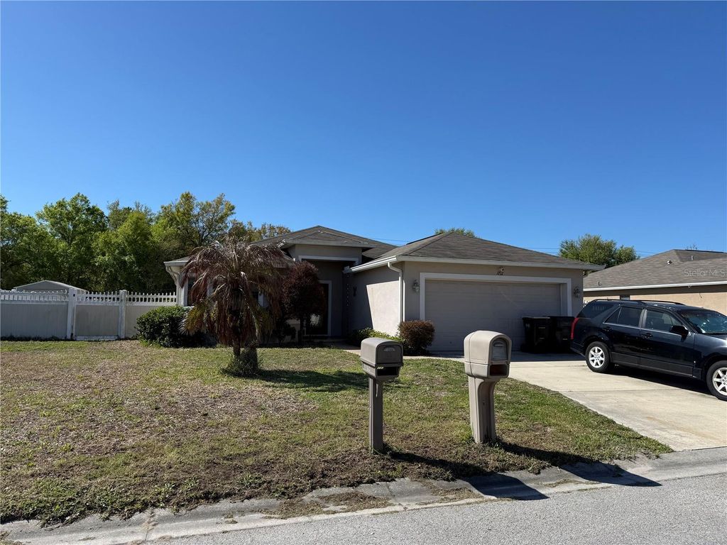 Photo of 1712 Charmi Drive, Lakeland, FL 33810 (MLS # L4960414)