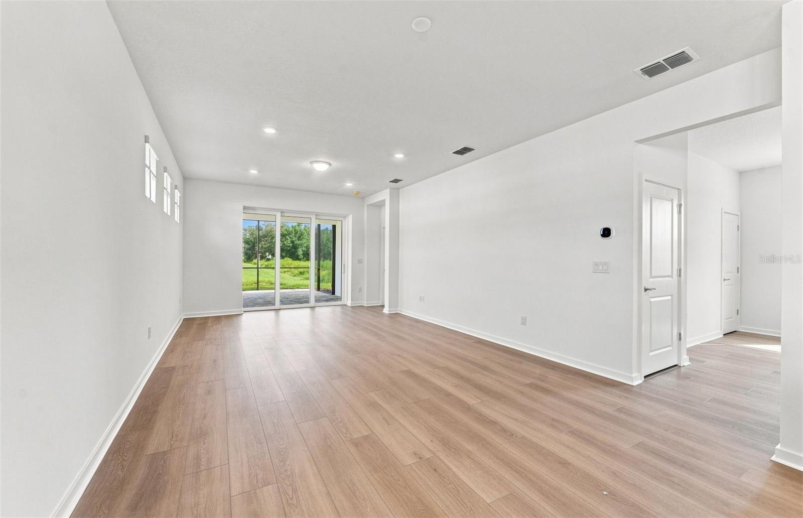 14753 SUNLIT CIRCLE