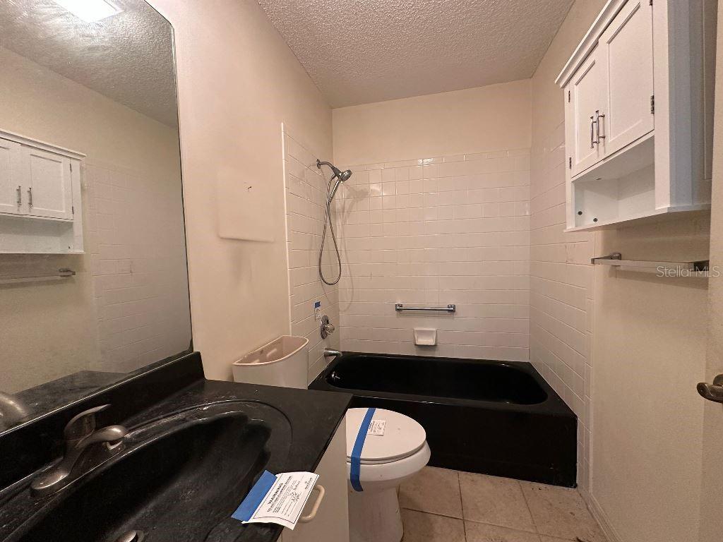 LADY LAKE ORANGE BLOSSOM GARDENS UNIT 11 - Residential