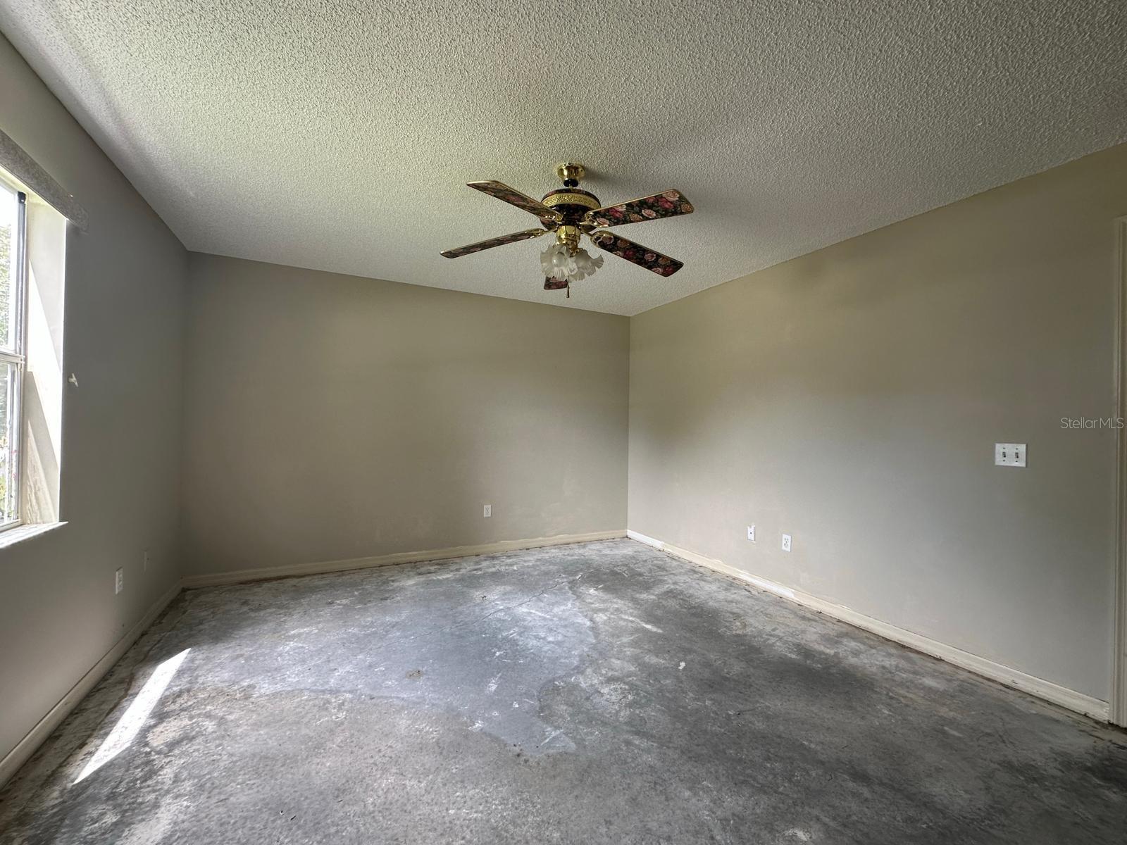 LADY LAKE ORANGE BLOSSOM GARDENS UNIT 11 - Residential