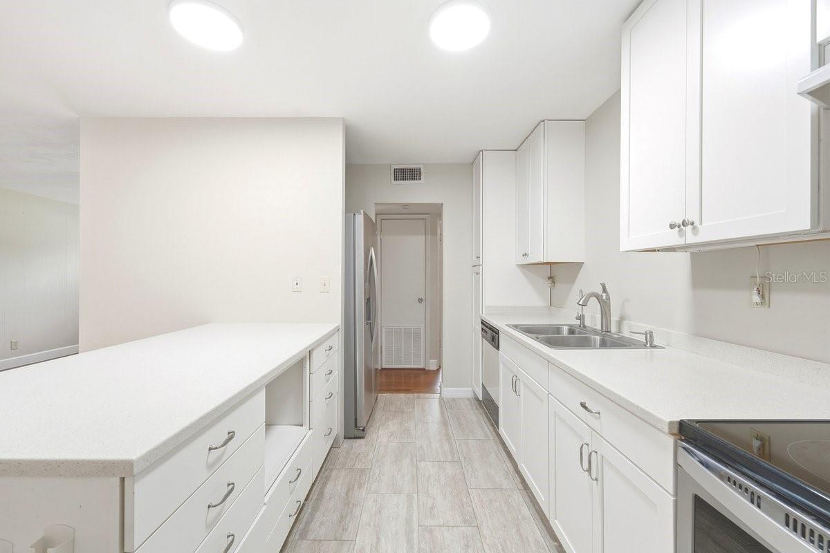 SHERWOOD FOREST - Residential