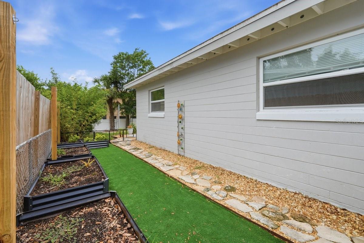 SHERWOOD FOREST - Residential