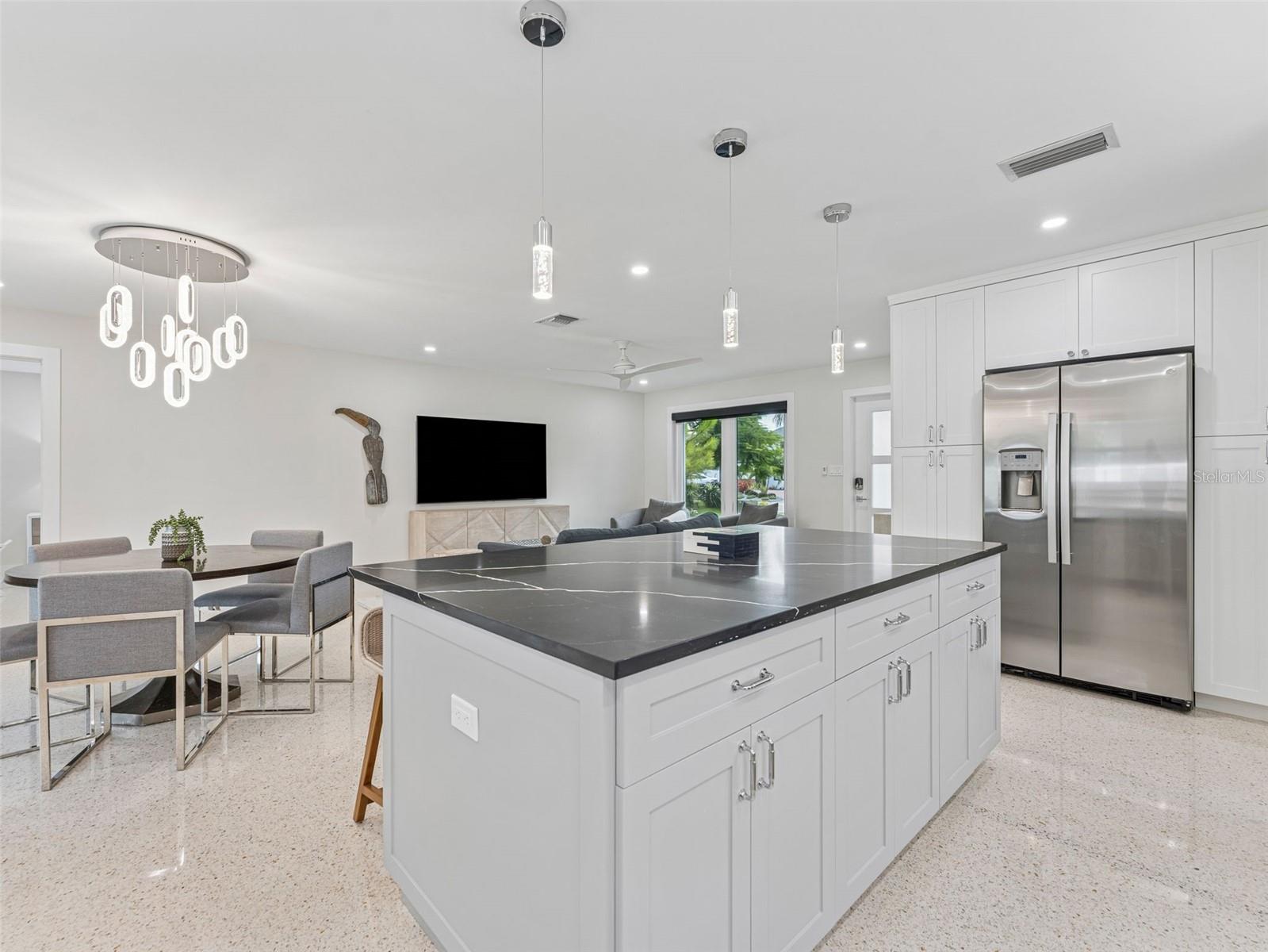 BAHIA SHORES 4TH ADD - Residential