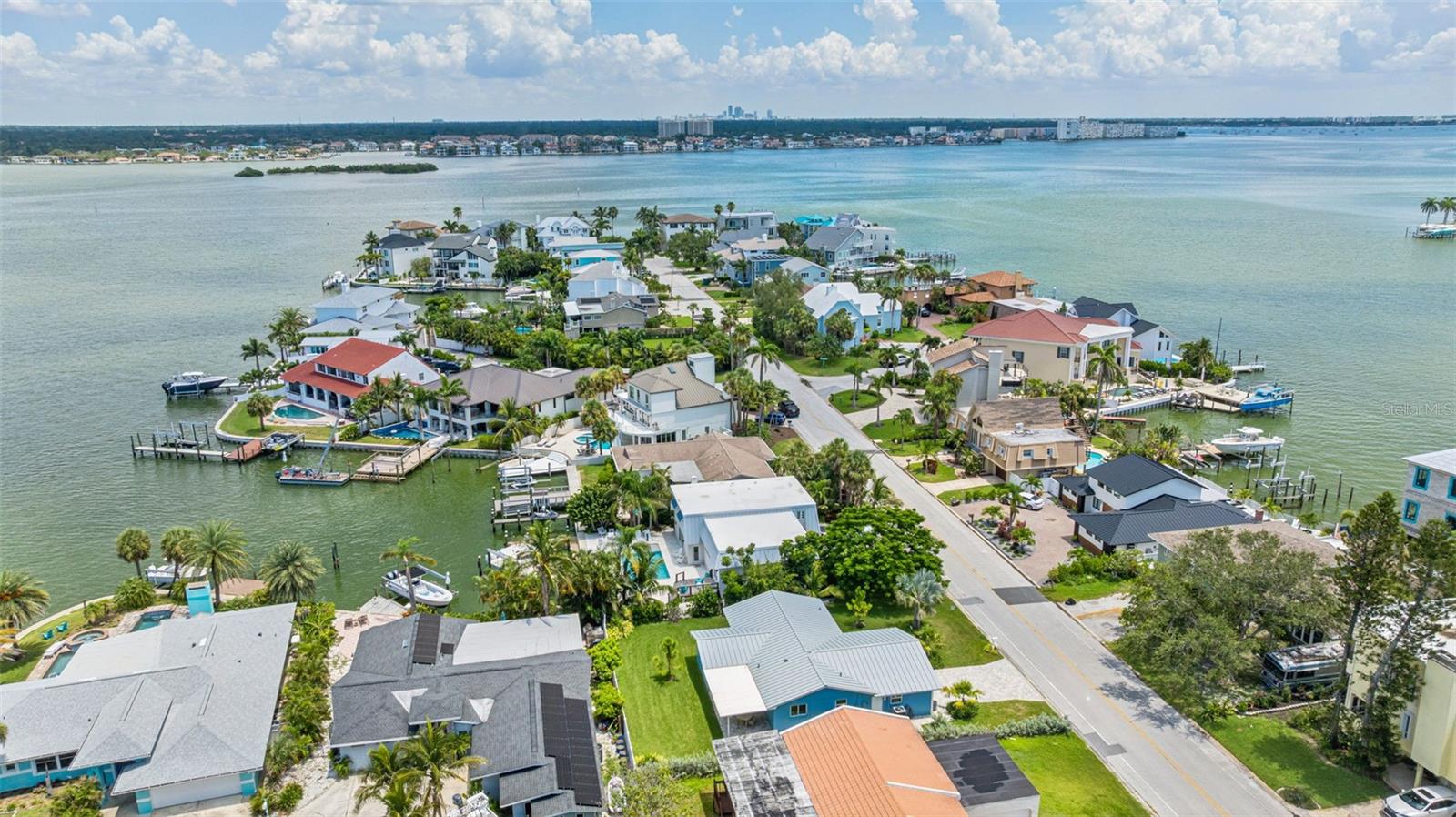 BAHIA SHORES 4TH ADD - Residential