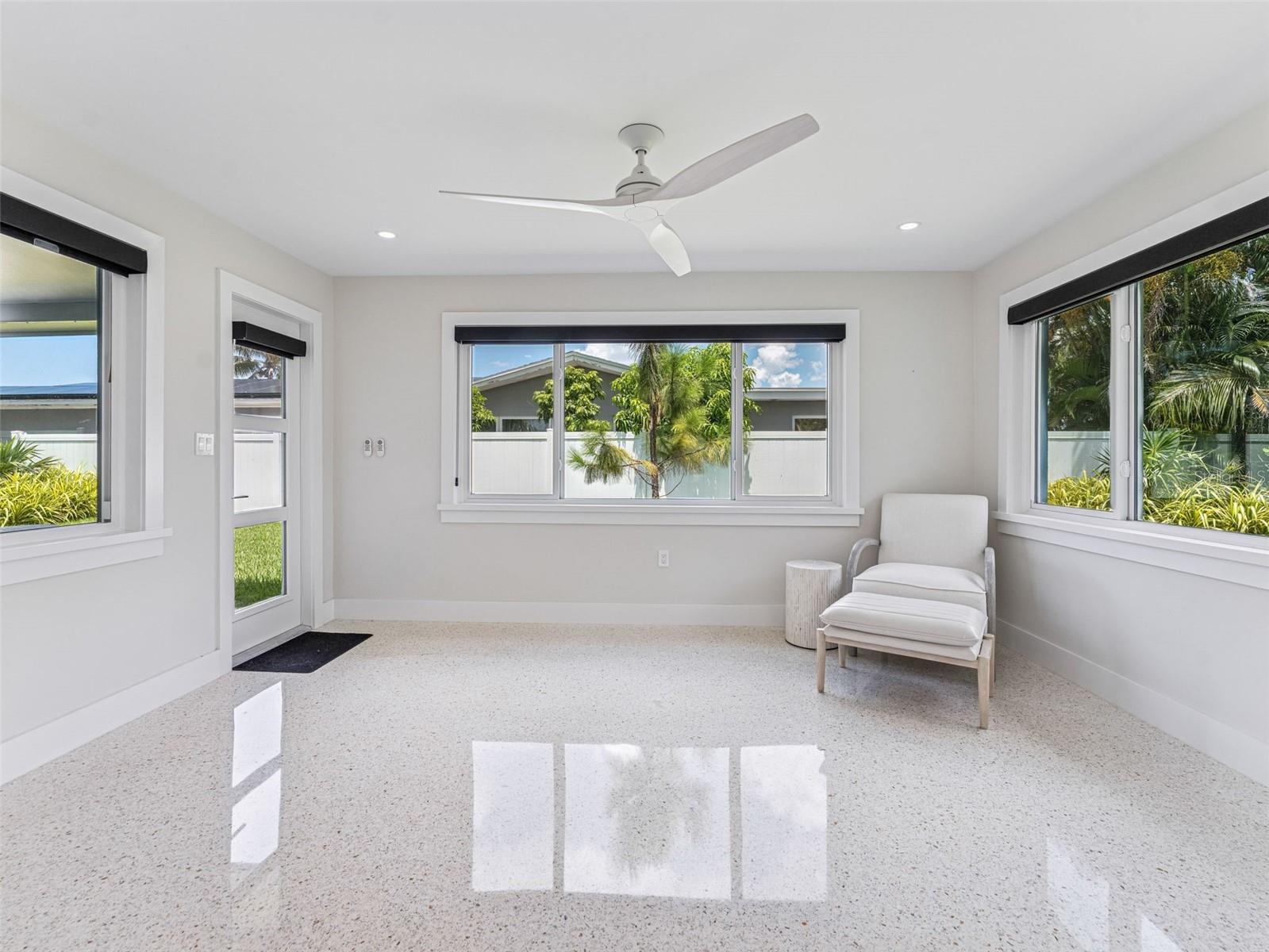 BAHIA SHORES 4TH ADD - Residential