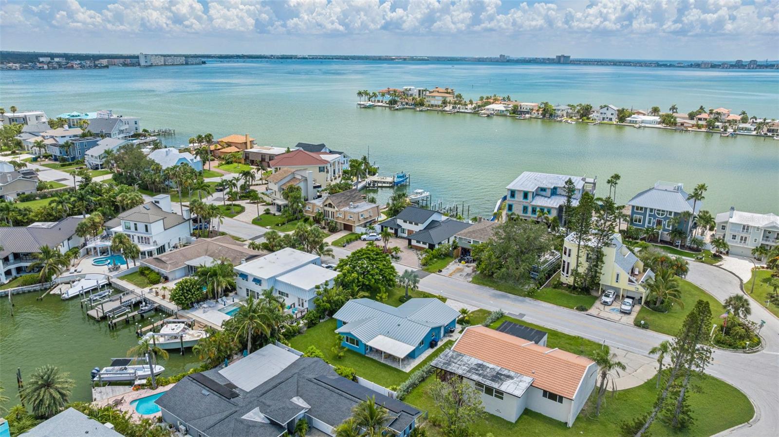 BAHIA SHORES 4TH ADD - Residential