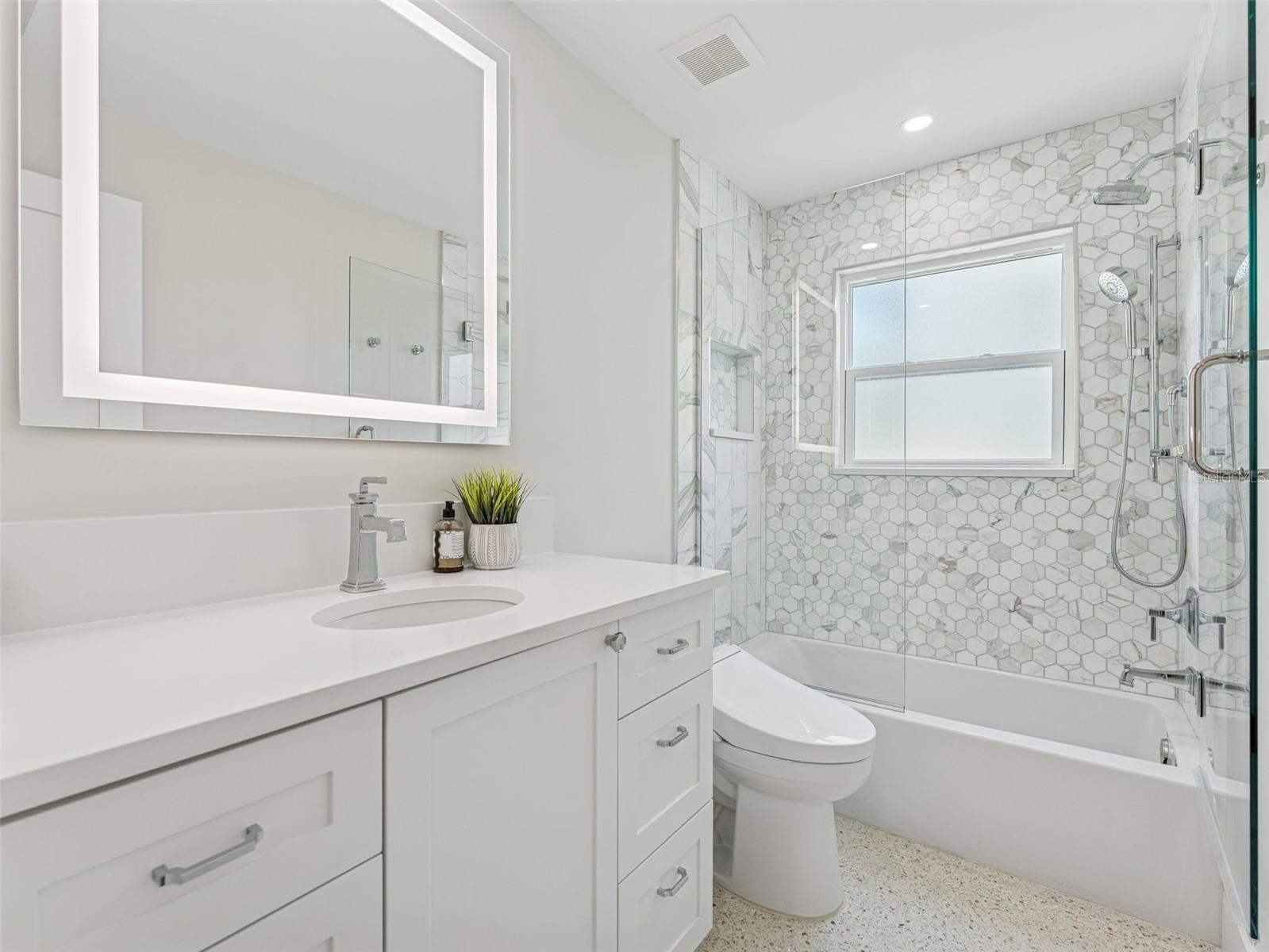 BAHIA SHORES 4TH ADD - Residential