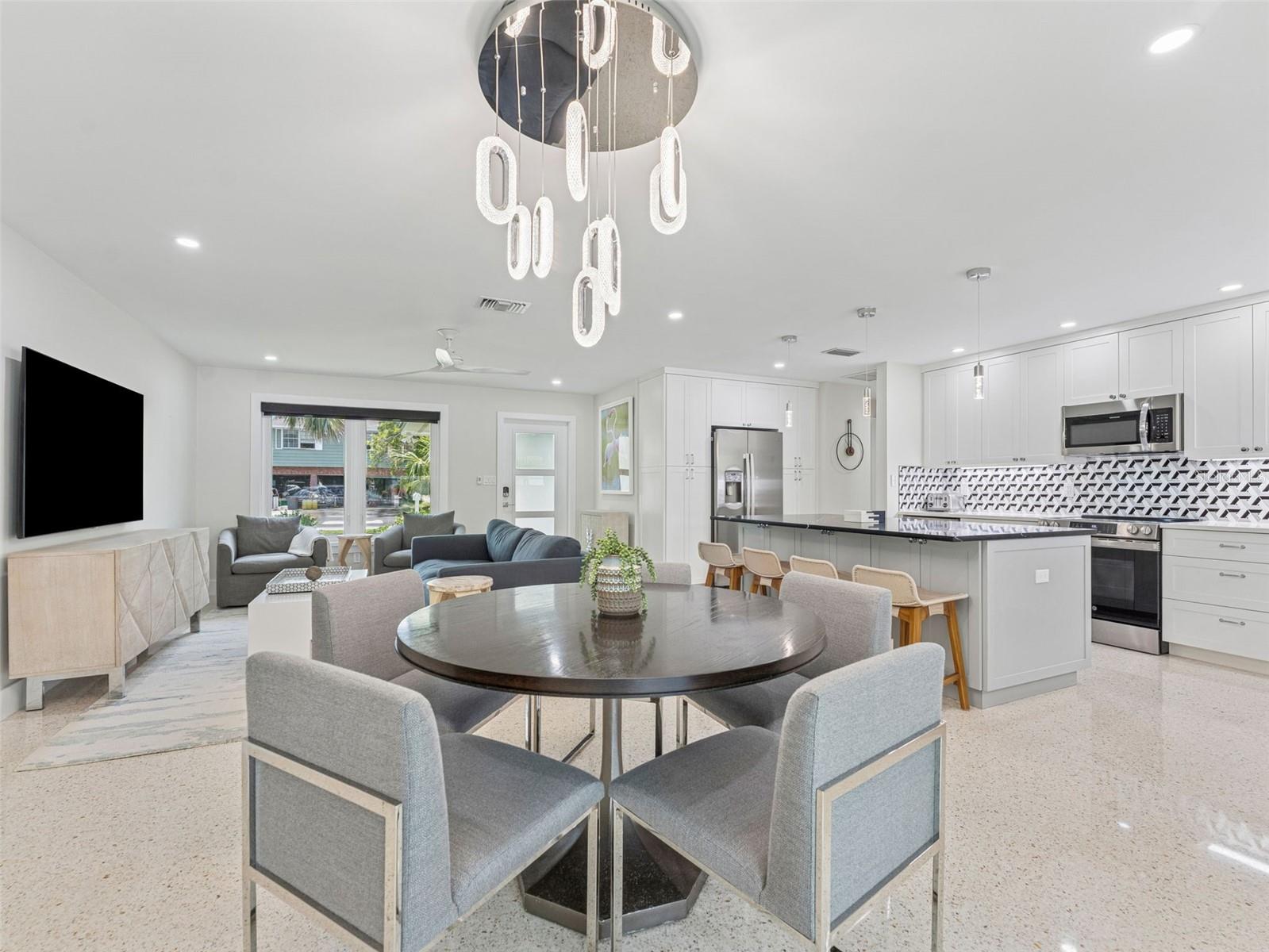 BAHIA SHORES 4TH ADD - Residential