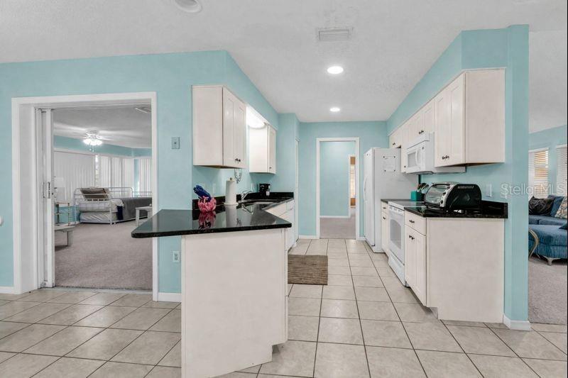 ROTONDA WEST PEBBLE BEACH - Residential