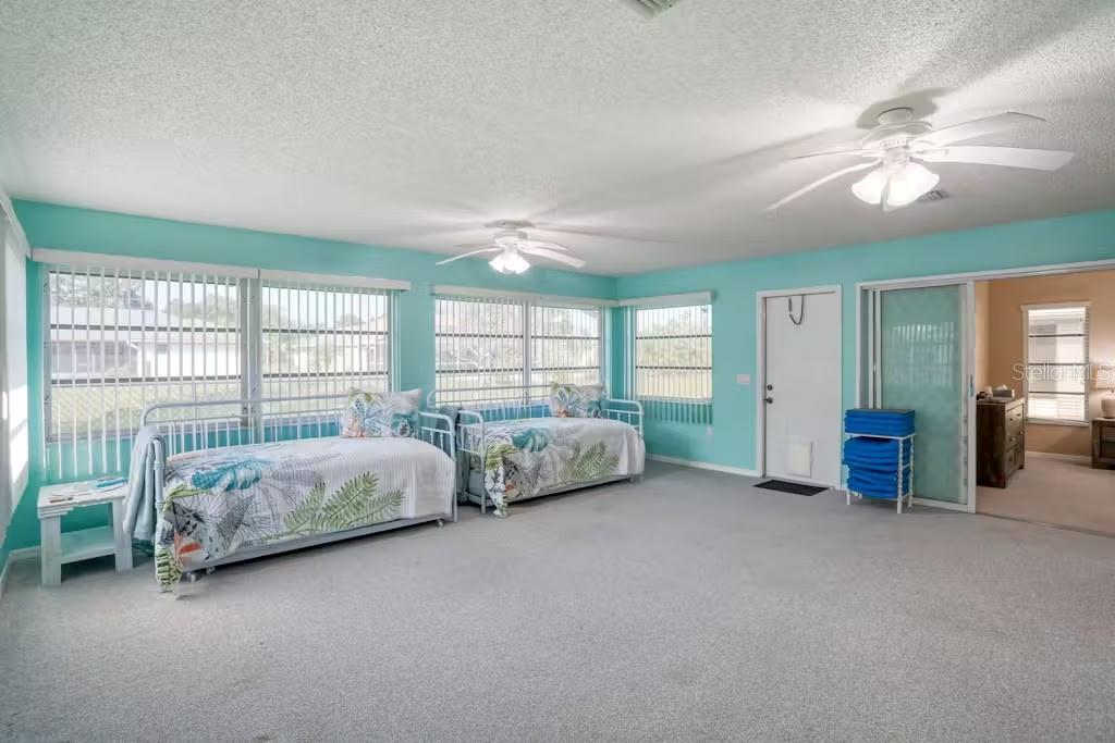 ROTONDA WEST PEBBLE BEACH - Residential
