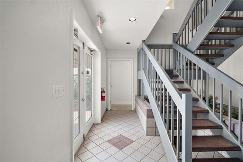 Tiny photo for 9846 Us Highway 441, Leesburg, FL 34788 (MLS # G5097344)