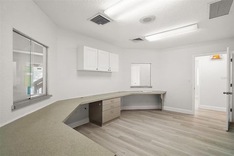 Tiny photo for 9846 Us Highway 441, Leesburg, FL 34788 (MLS # G5097344)