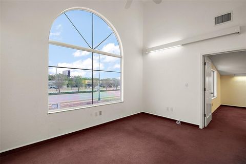 Tiny photo for 9846 Us Highway 441, Leesburg, FL 34788 (MLS # G5097344)