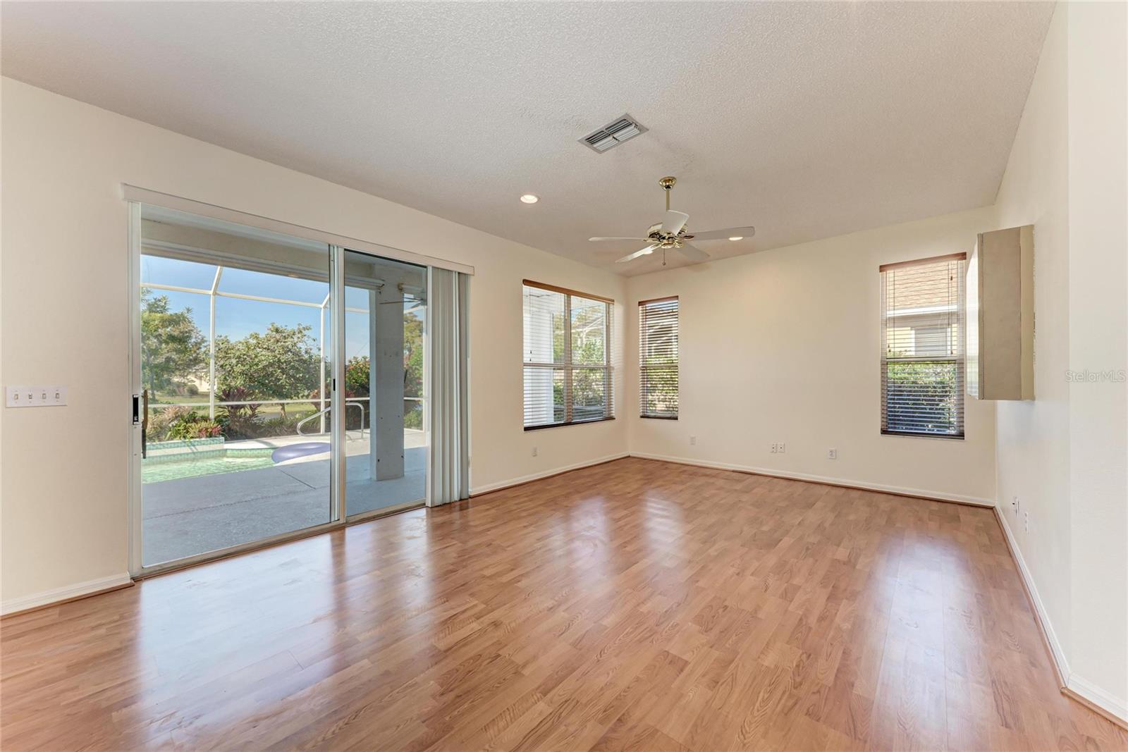 GLENN LAKES PH 1B - Residential Lease