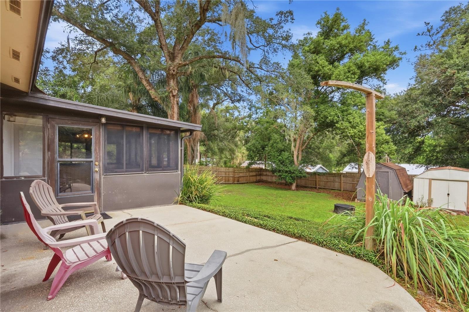 371 W HOLLY DRIVE