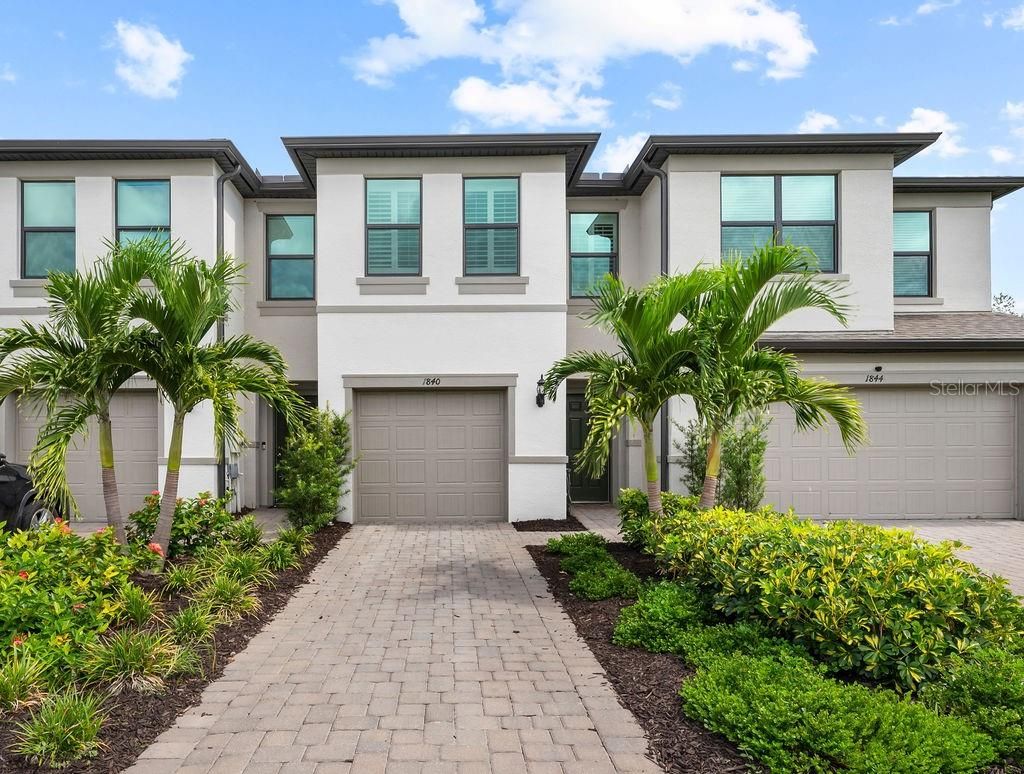 Photo of 1840 Vanora Lane, Sarasota, FL 34240 (MLS # A4667381)