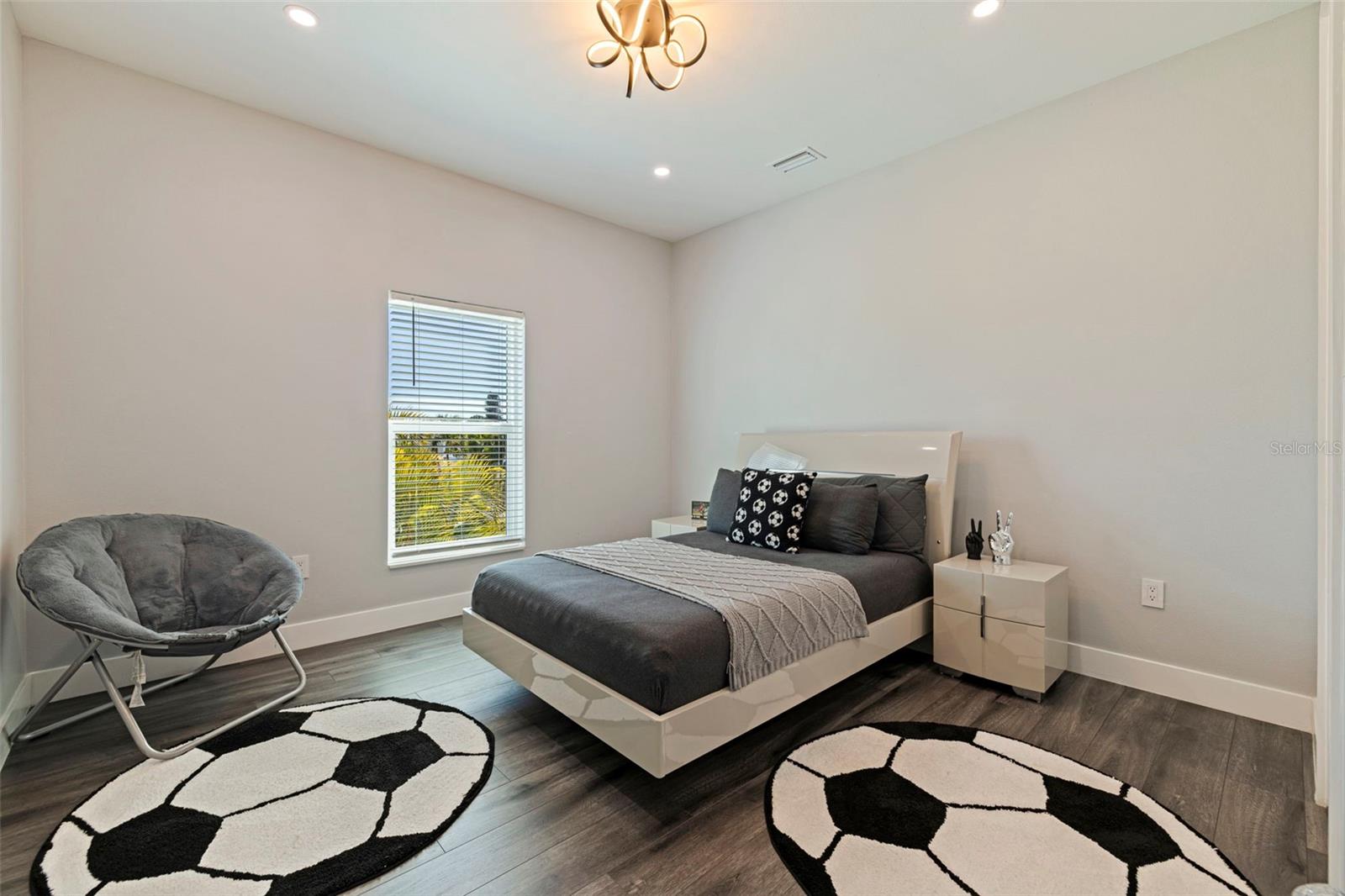 SHORE ACRES BAYOU GRANDE SEC - Residential