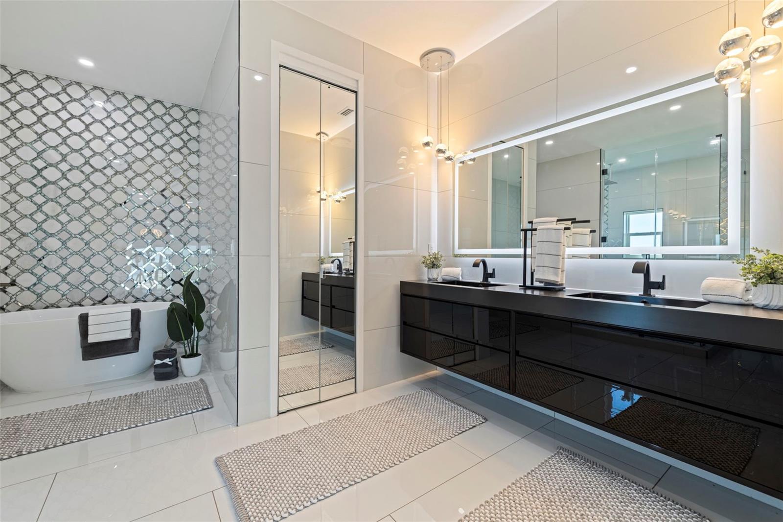 SHORE ACRES BAYOU GRANDE SEC - Residential