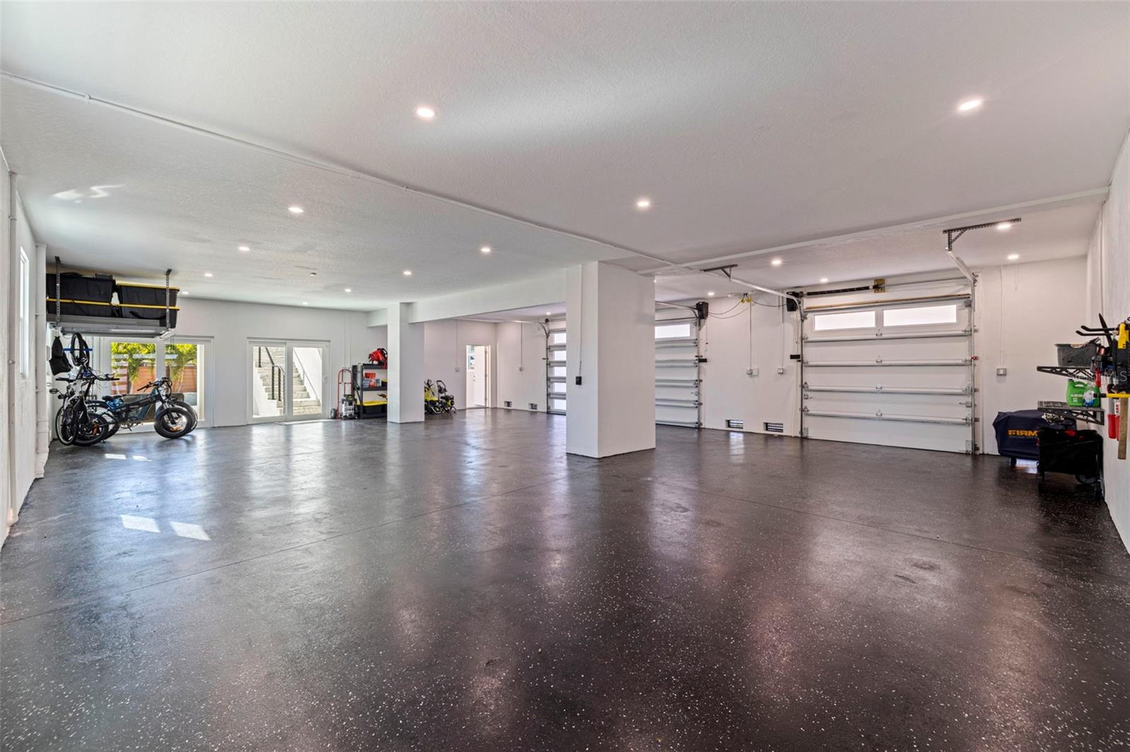 SHORE ACRES BAYOU GRANDE SEC - Residential