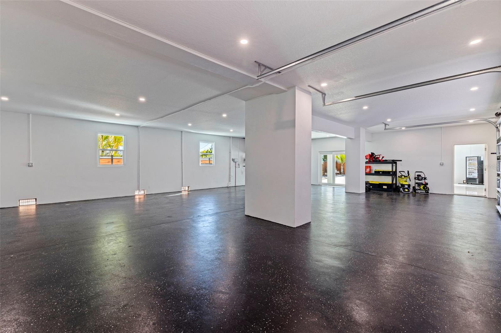 SHORE ACRES BAYOU GRANDE SEC - Residential