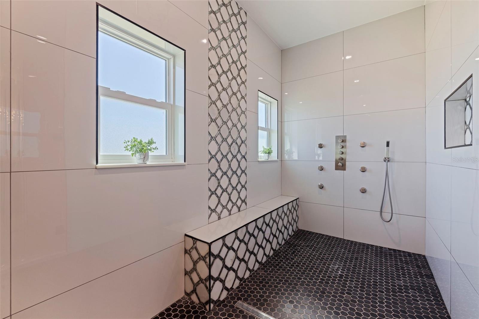 SHORE ACRES BAYOU GRANDE SEC - Residential