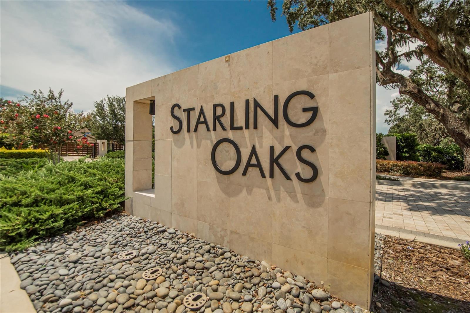 STARLING OAKS - Residential
