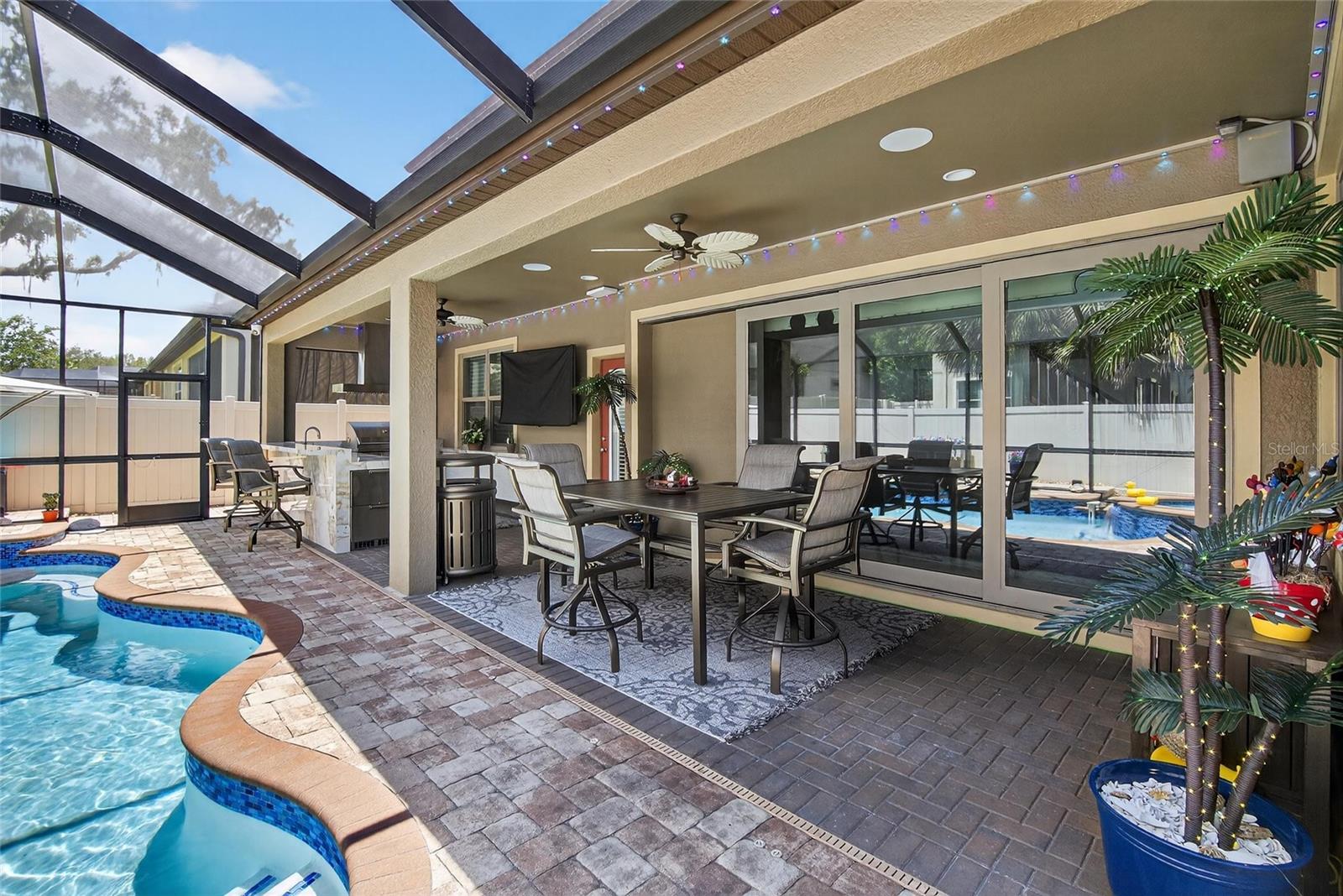 STARLING OAKS - Residential