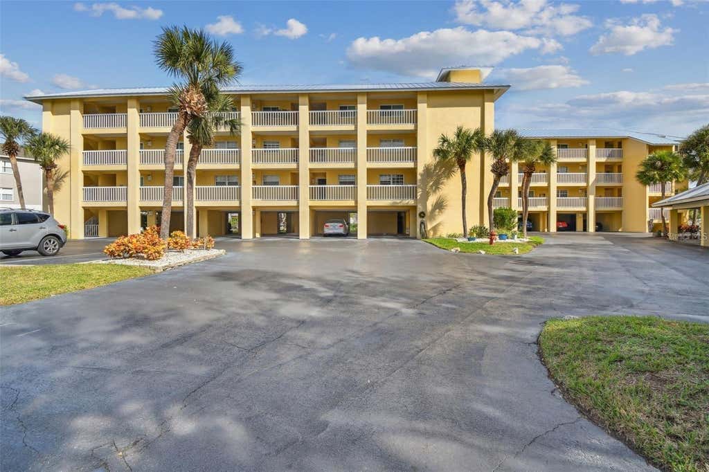 Photo of 1125 Pinellas Bayway S #302, Tierra Verde, FL 33715 (MLS # TB8533040)
