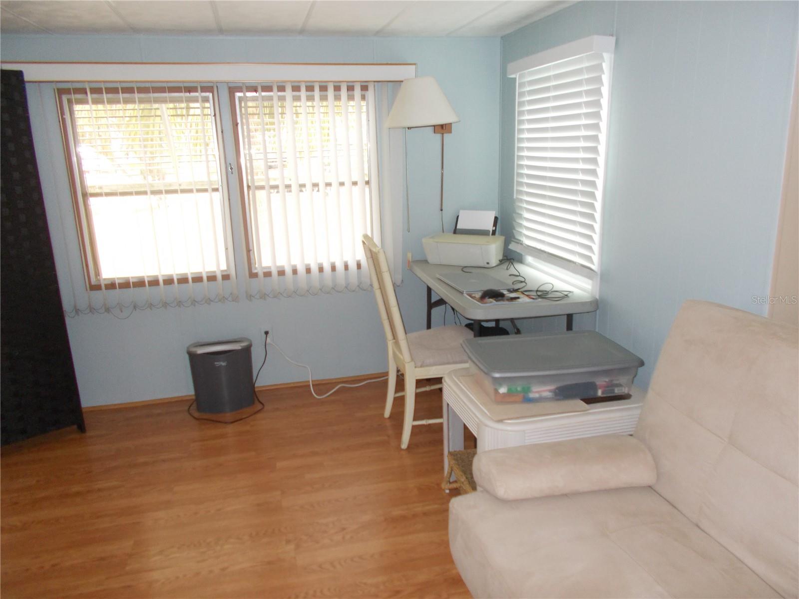 HOLIDAY PARK - Residential