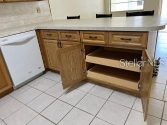 CIRCLE SQUARE WOODS #9 - Residential Lease