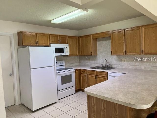 CIRCLE SQUARE WOODS #9 - Residential Lease