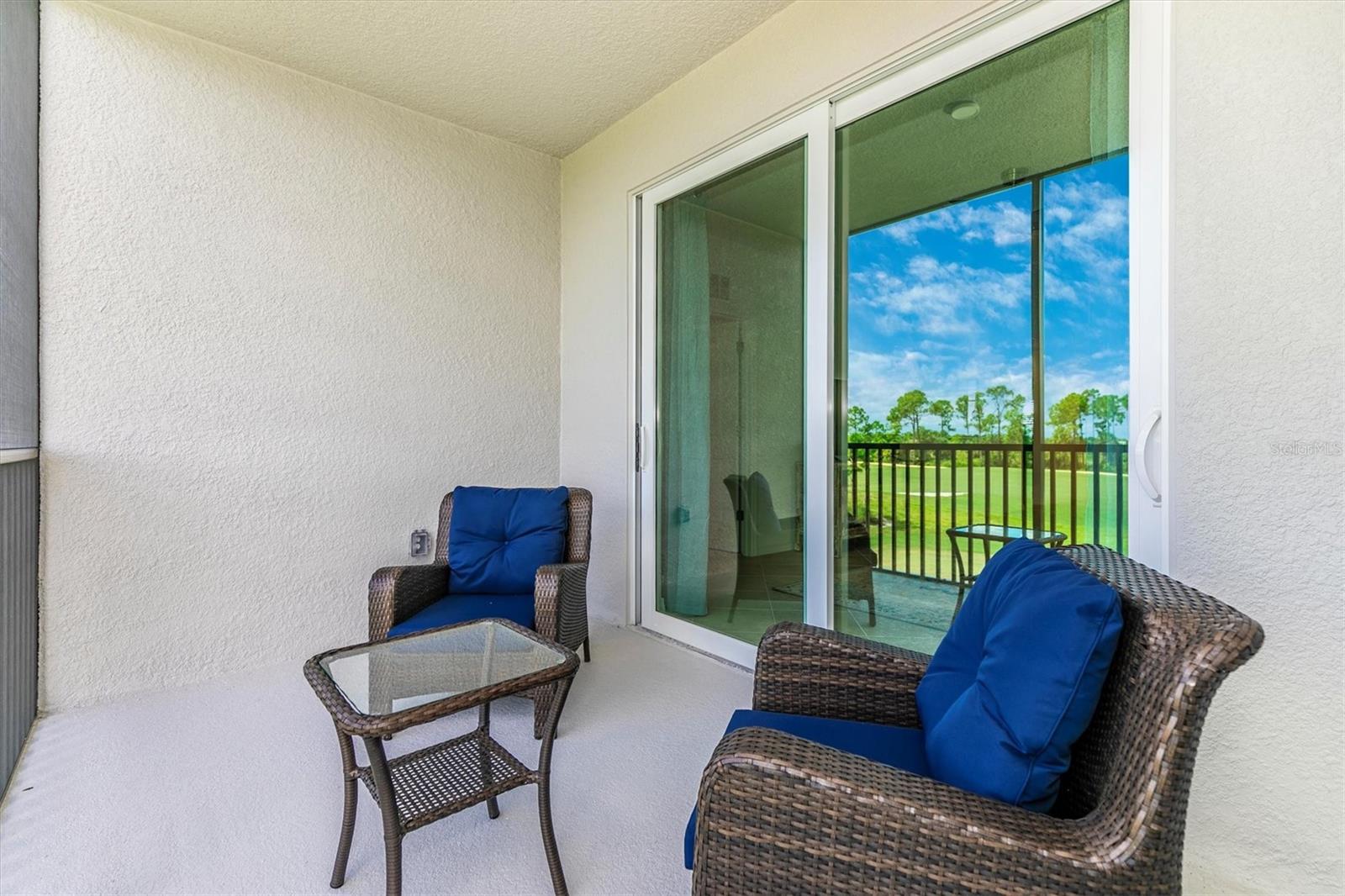 WELLEN PARK GOLF & COUNTRY CLUB - Residential Lease