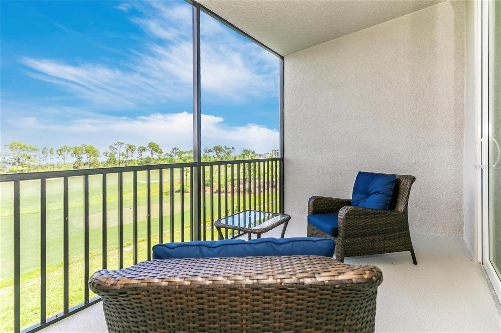 WELLEN PARK GOLF & COUNTRY CLUB - Residential Lease