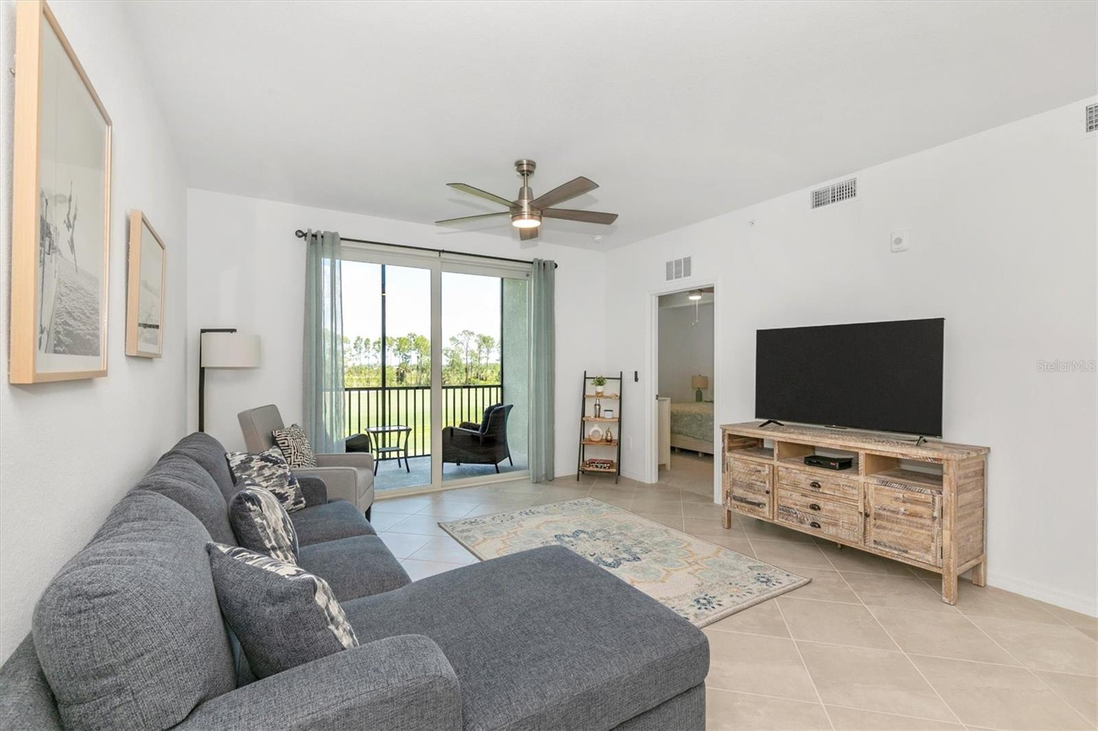 WELLEN PARK GOLF & COUNTRY CLUB - Residential Lease