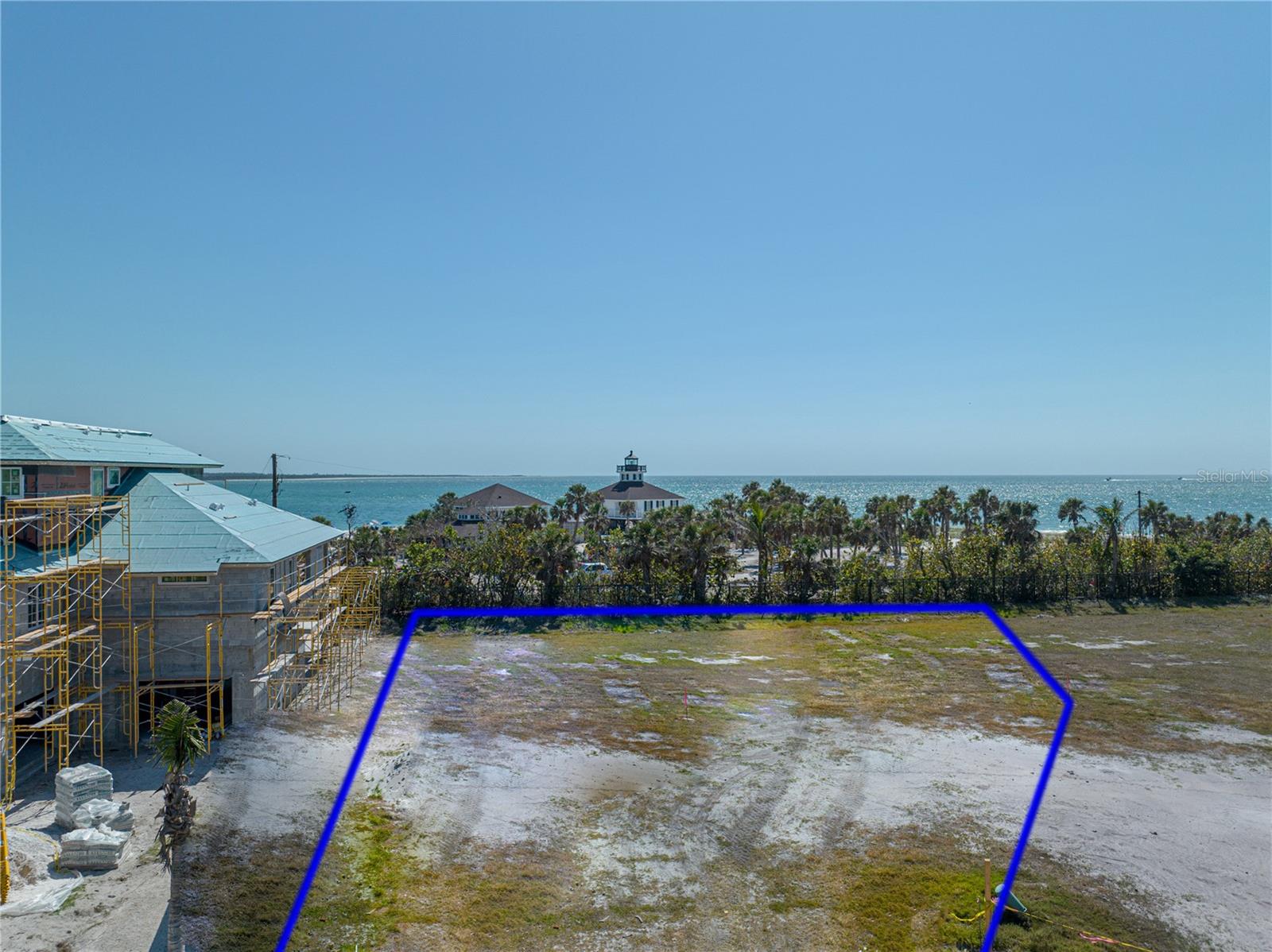 HILL TIDE ESTATES - Land