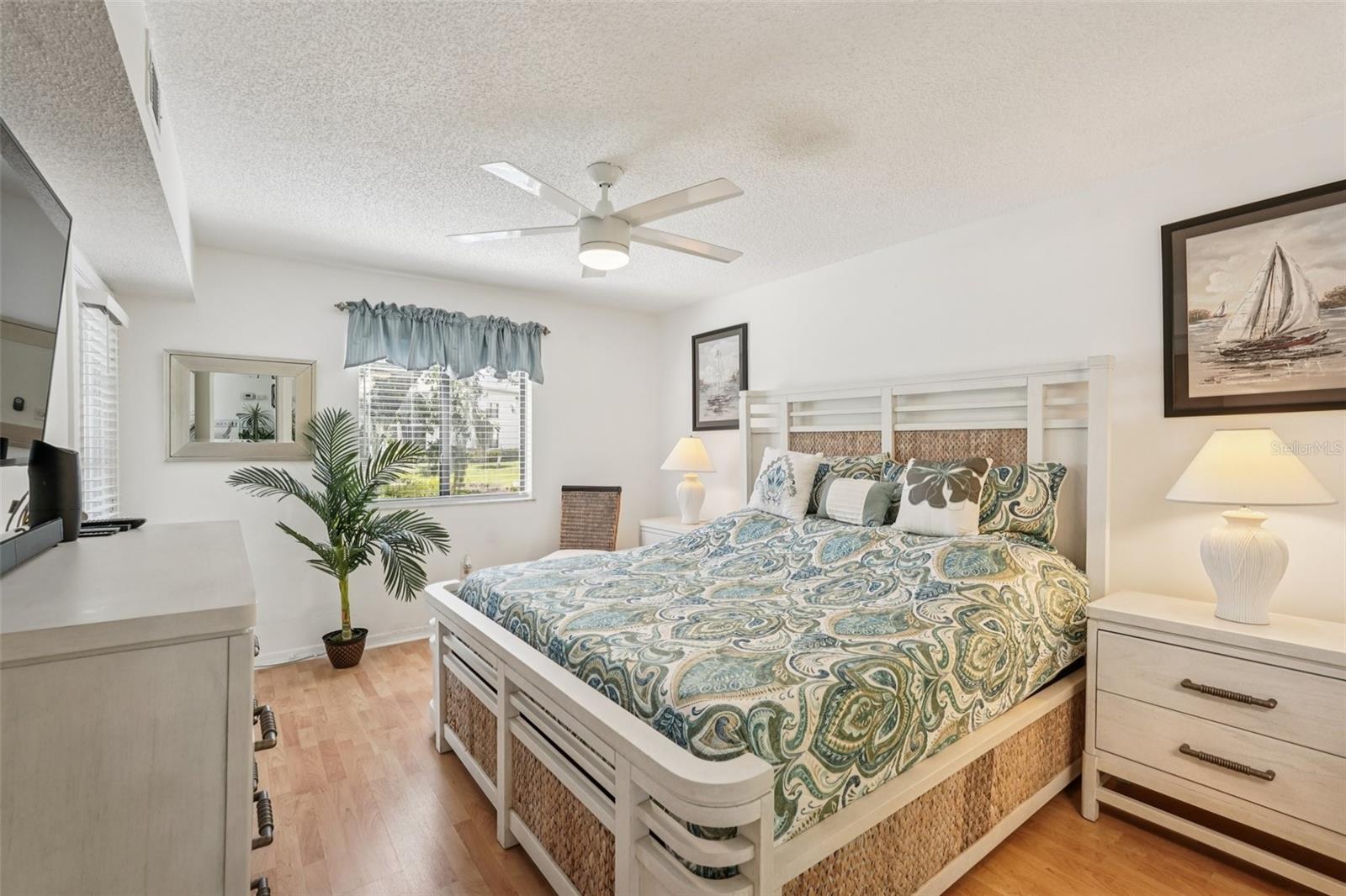 SHOREWALK - Residential