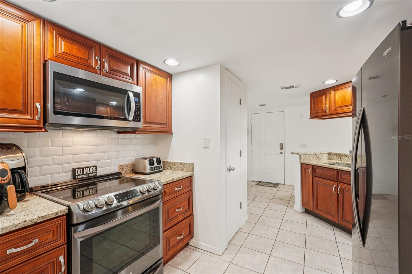 SHOREWALK - Residential