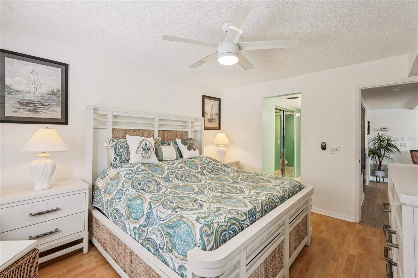 SHOREWALK - Residential