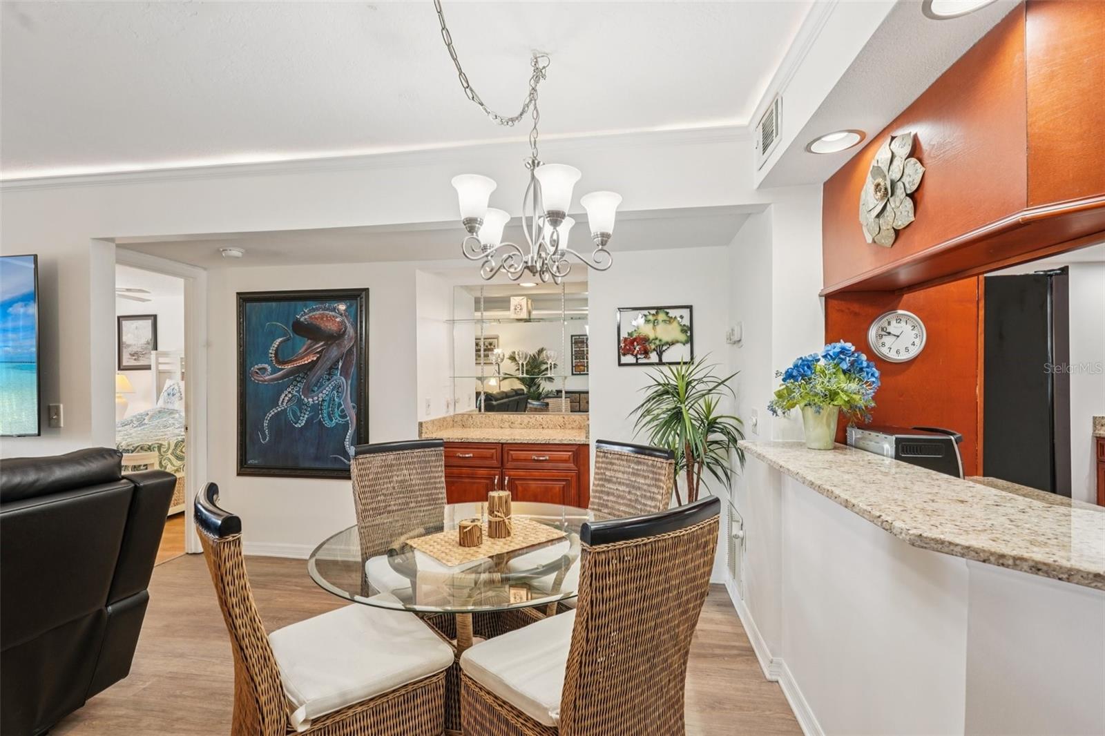 SHOREWALK - Residential