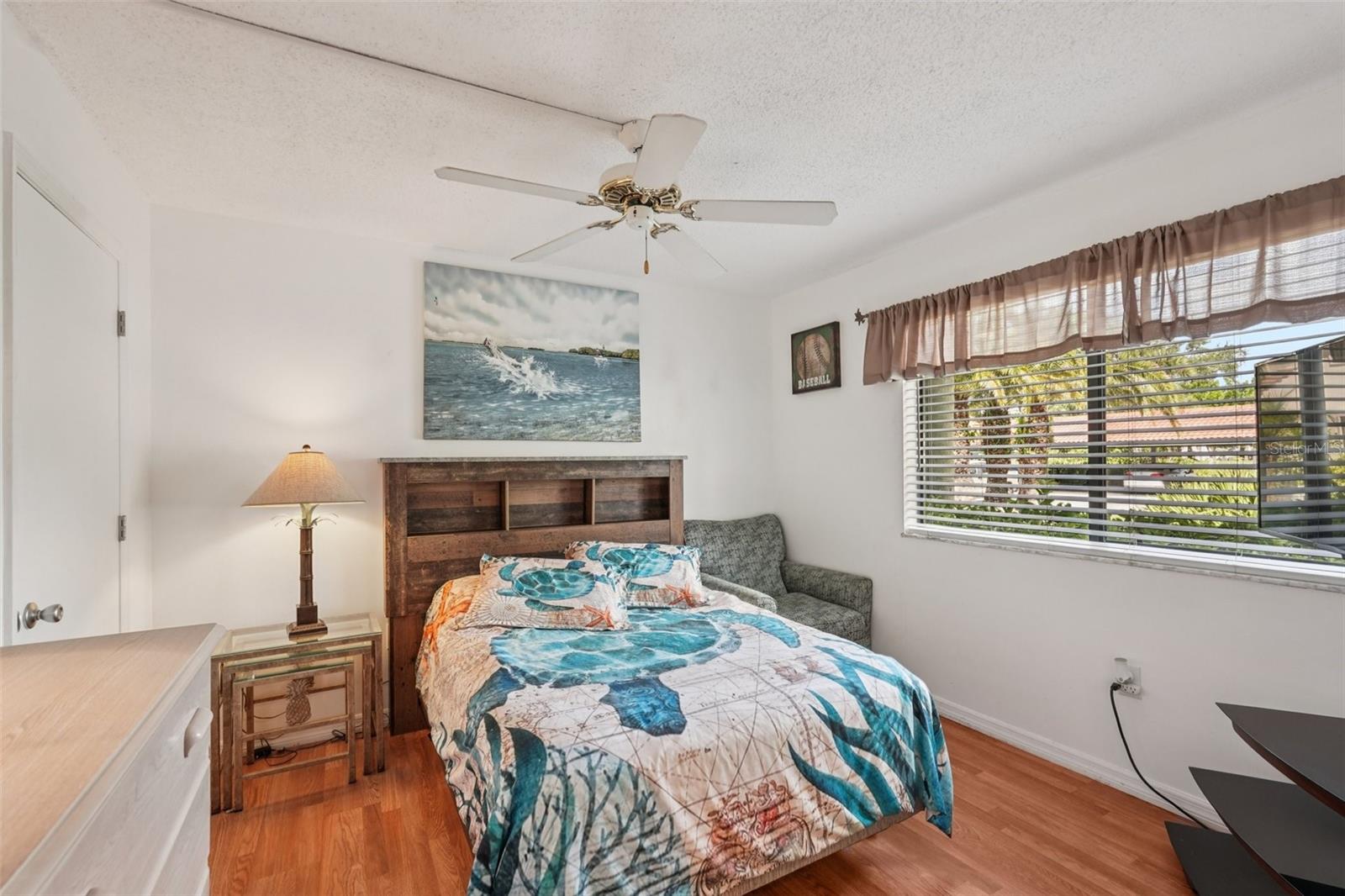 SHOREWALK - Residential