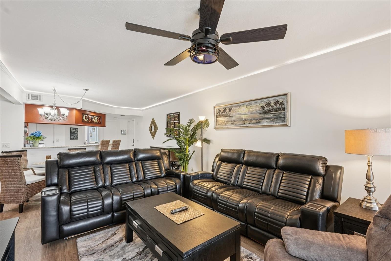 SHOREWALK - Residential