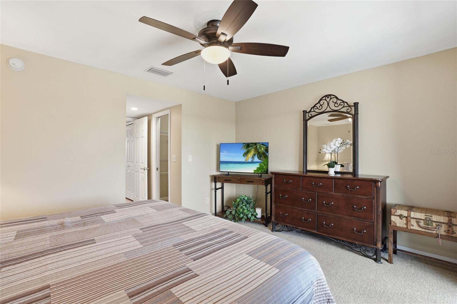 VILLA GRANDE CONDO 01 - Residential