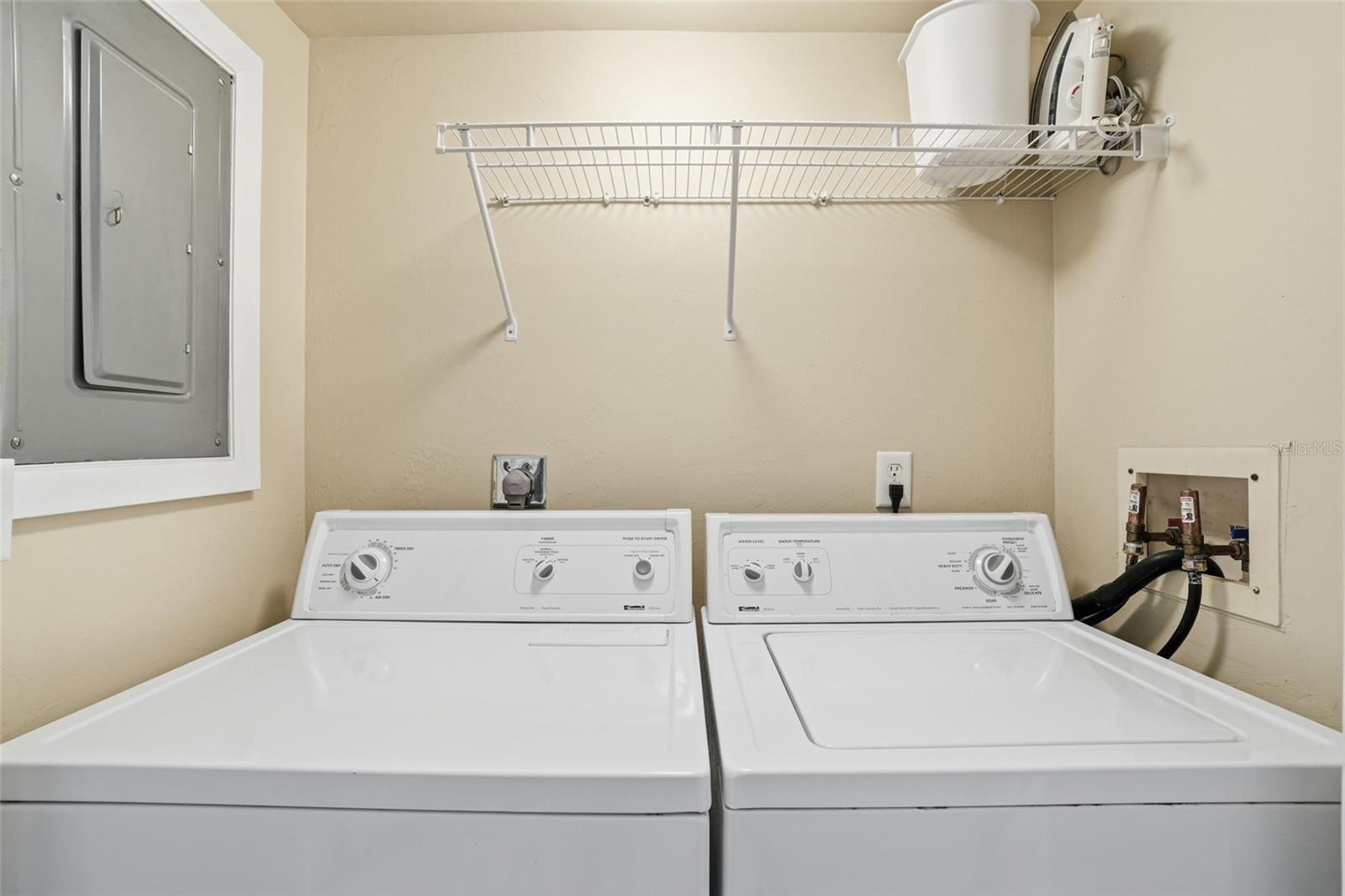 VILLA GRANDE CONDO 01 - Residential