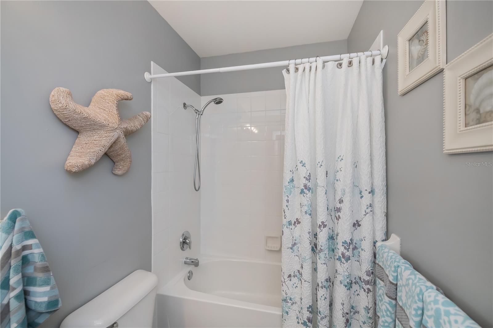 LAKE VIEW CONDOMINIUM AT HERITAGE - Residential