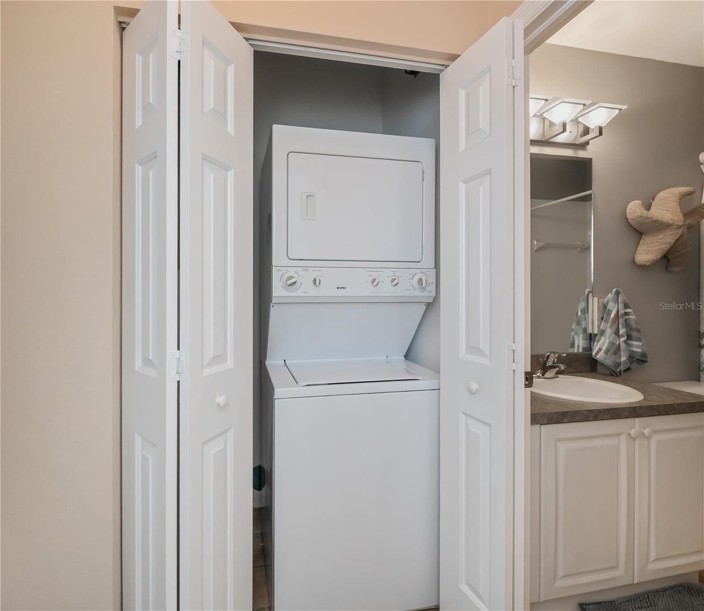 LAKE VIEW CONDOMINIUM AT HERITAGE - Residential