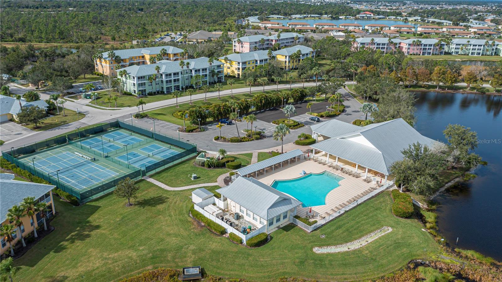 LAKE VIEW CONDOMINIUM AT HERITAGE - Residential